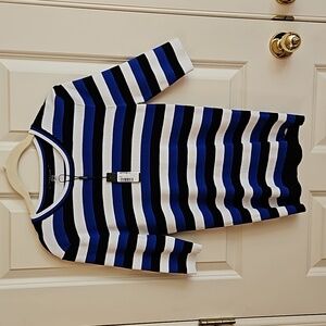 Tahari Lightweight Sweater Shirt